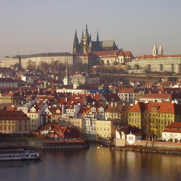 praha-600x600-q75