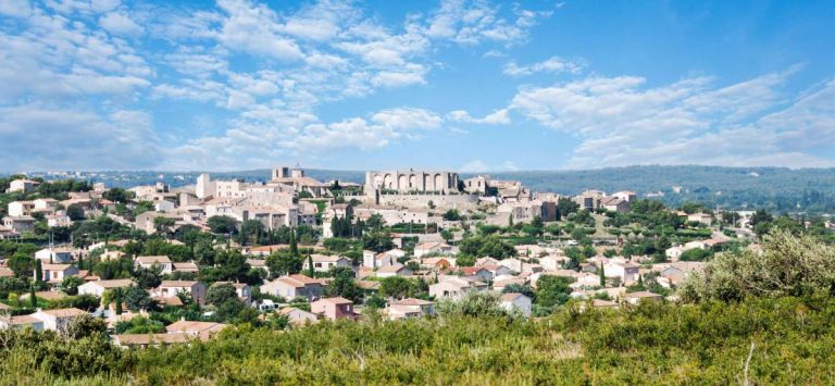 provence-1200x554-q75